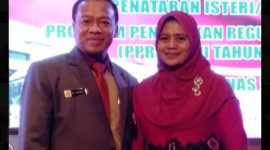 Foto Dr.Muhammad Sumitro S.H.MAP Kepala Biro Hukum, Kerjasama, dan Hubungan Masyarakat Arsip Nasional Republik Indonesia Dan Istri merupakan qori - qoriah nasional (pernah meraih juara 1 MTQ tingkat perguruan tinggi secara nasional) yang sering tampil di RRI dan TVRI
