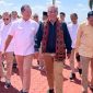 Foto: Lalu Iqbal dan ketua Gerindra NTB Lalu Pathul Bahri menyambut kedatangan Sekjen Gerindra Ahmad Muzani di pintu kedatangan VVIP Bandara Lombok, Rabu (17/7/2024).