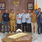 foto Pj Gubernur Nusa Tenggara Barat dan Anggota Penggurus PWI NTB 
