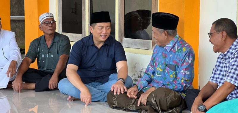 foto Lalu Muhamad Iqbal, Ketua Muhammadiyah Bima Dan Koordinator Relawan Kota Bima