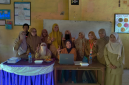 Community Officer Program Sekolah Aman YAPPIKA ActionAid dan mitra lokal YISA Ambalawi secara berkelanjutan melakukan pendampingan mendorong kapasitas guru dan keterlibatan pihak terkait melalui Komunitas Sekolah dalam mendorong literasi dan numerasi di sekolah dampingan.