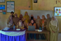 Community Officer Program Sekolah Aman YAPPIKA ActionAid dan mitra lokal YISA Ambalawi secara berkelanjutan melakukan pendampingan mendorong kapasitas guru dan keterlibatan pihak terkait melalui Komunitas Sekolah dalam mendorong literasi dan numerasi di sekolah dampingan.